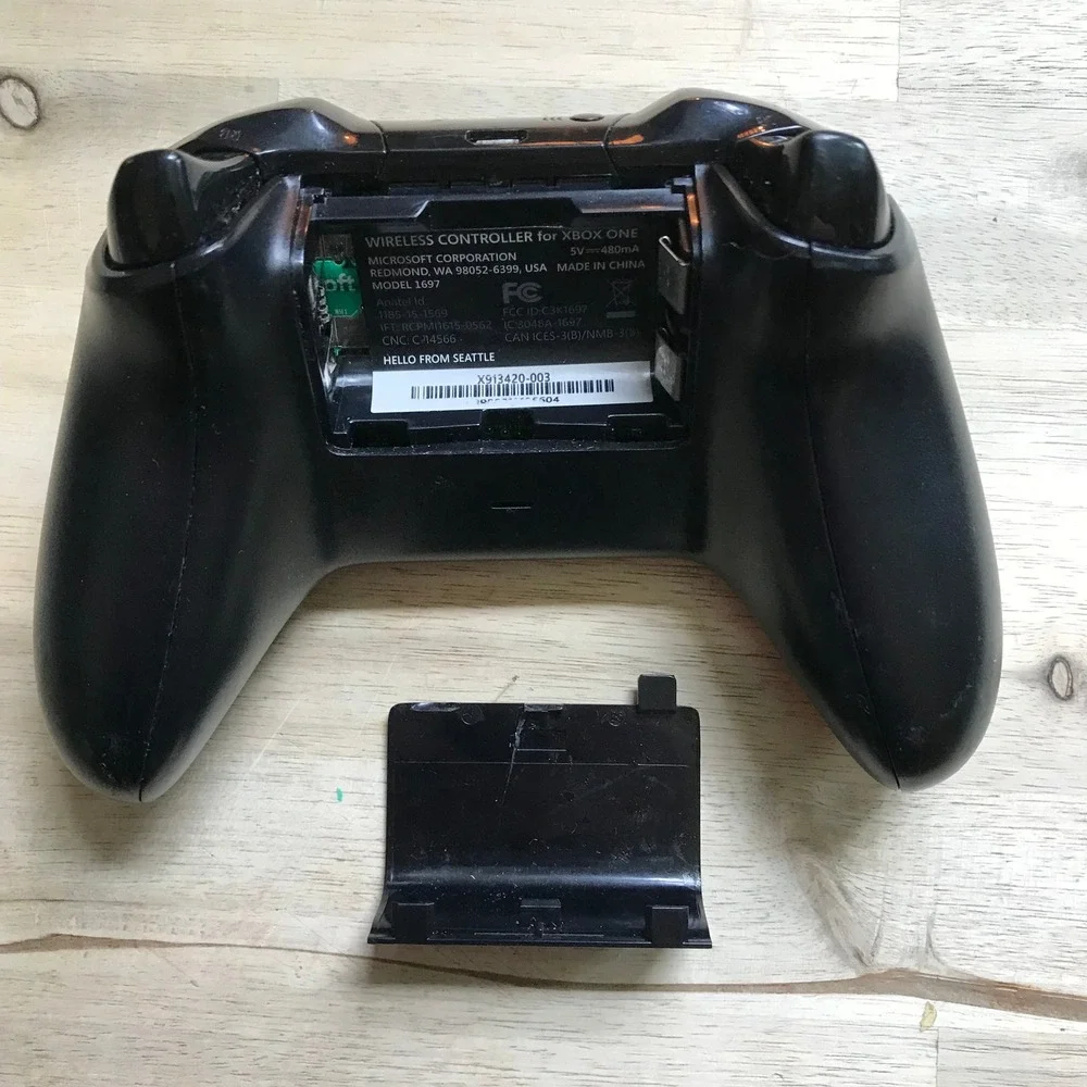 Microsoft Xbox One Wireless Controller Model 1697 Black with 3.5mm Jack